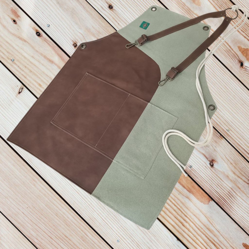 Sage & Chestnut Apron – Smooth Edition