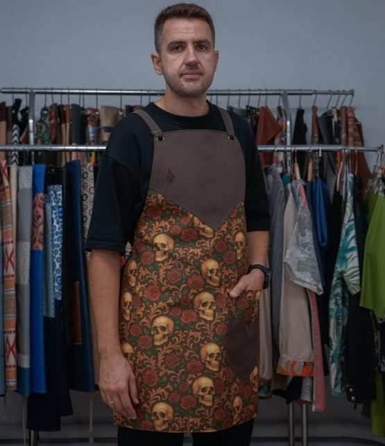 Skull & Roses Apron reloaded