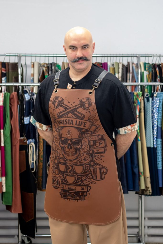 Barista Life One of One – Χειροποίητη Δερμάτινη Ποδιά Limited Edition