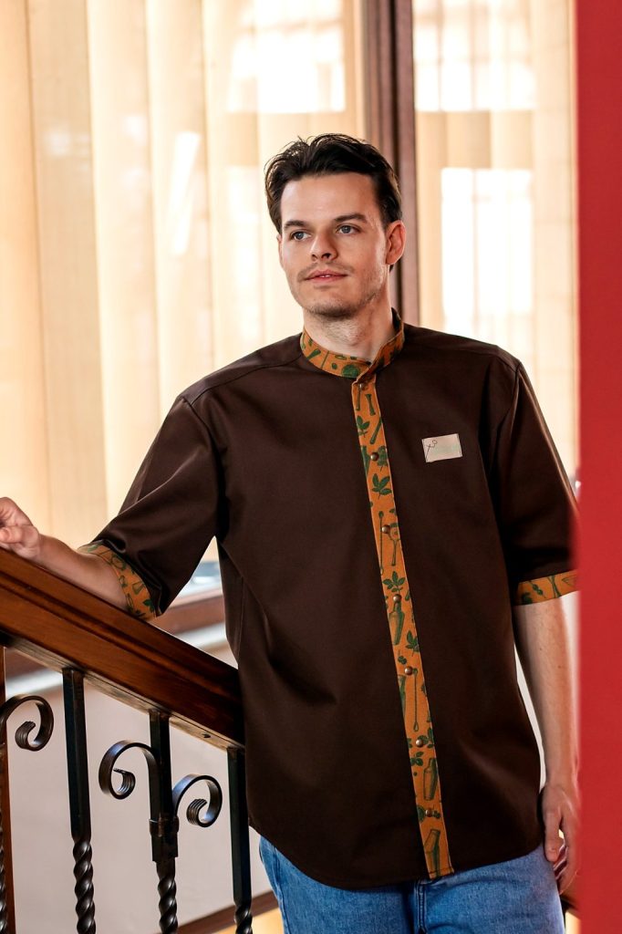 The Bartender’s Leaf Men’s Shirt — Αντρικό Επαγγελματικό Πουκάμισο με Custom Λεπτομέρειες